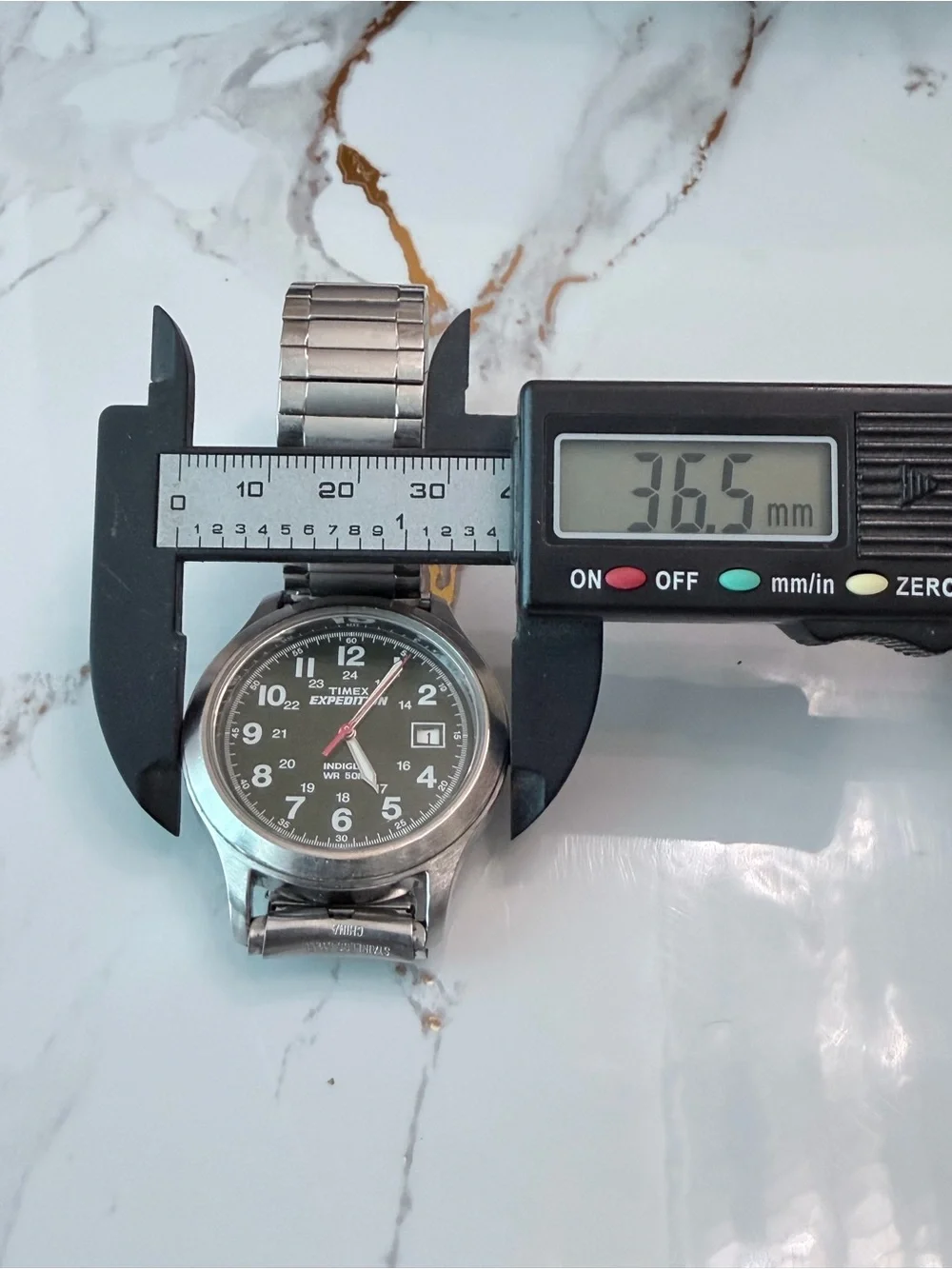 Vintage 2004 Timex Expedition Watch Silver Metal Expansion Band M6 Indiglo WR50